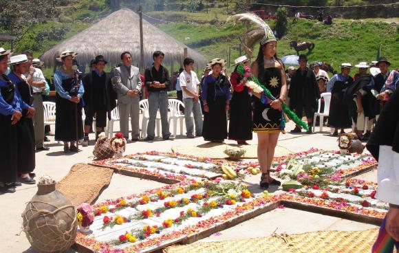 fête-traditionnelle-equateur