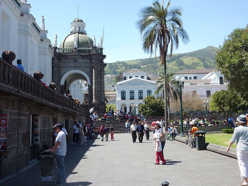 Catedral Metropolitano de Quito, Plaza de la Independencia