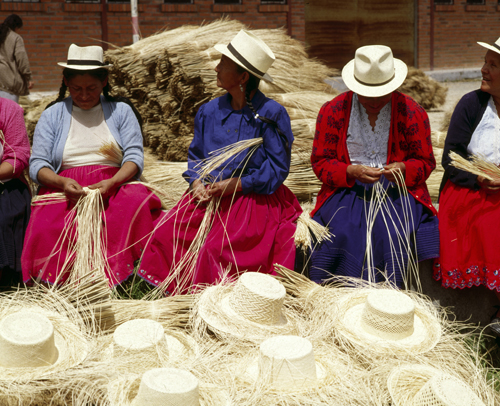 Tissage chapeau panama