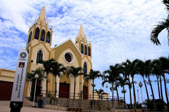 Eglise Nuestra Señora de la Esperanza (La Libertad)La información y el contenido multimedia, publicados por la Agencia de Noticias Andes, son de carácter público, libre y gratuito. Pueden ser reproducidos con la obligatoriedad de citar la fuente. http://www.andes.info.ec/es/noticias/ruta-siete-